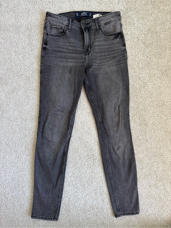 Hollister Denim - Hollister High-Rise Super Skinny Jeans in Charcoal Gray - Women's 5R W27 L28